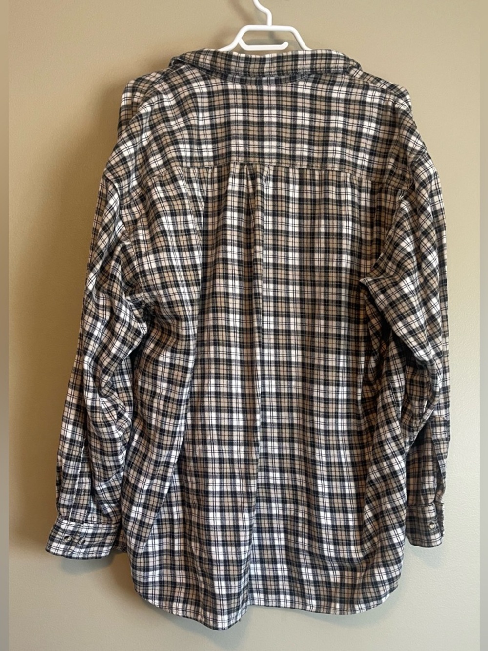 Vintage 99’ Warner Brothers Tasmanian Devil Embroidered Cotton Plaid Button Down - Picture 8 of 12